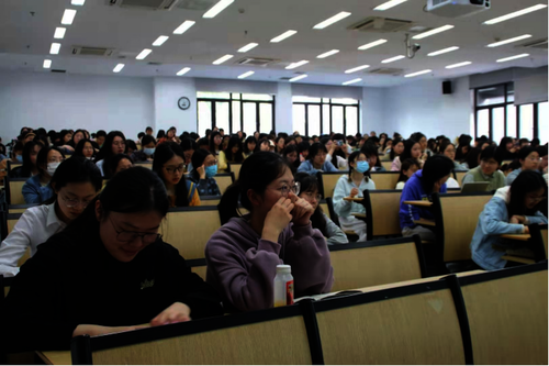 欧美色情
2021届全体本科生毕业生